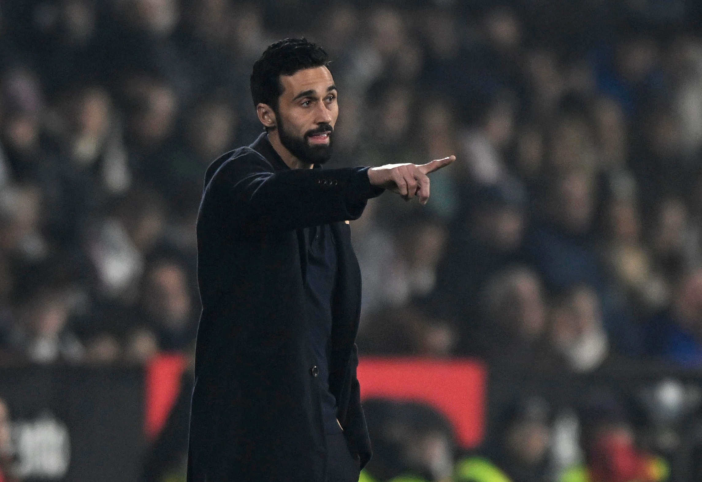 皇马TV批评皇马：必须承认今天形象很糟糕，但阿韦洛亚没任何责任