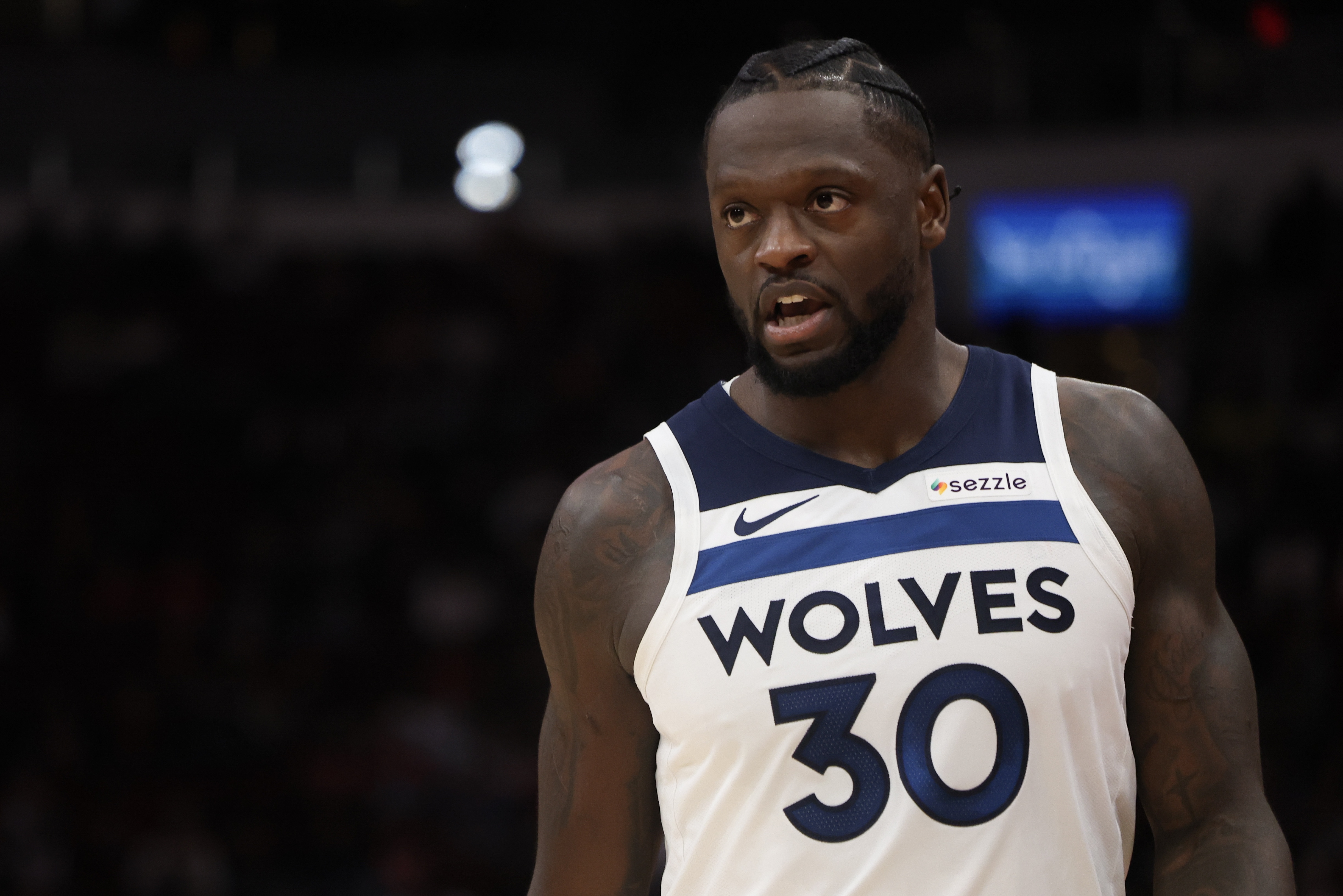 【精彩资讯】真尽力局！兰德尔25中14&罚球11中9空砍赛季新高39分 第三节17分(图1)