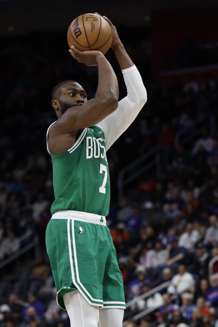 【你怎么看?】杰伦·布朗本赛季第24场30+ 与东契奇并列联盟第2 仅次于SGA(图1) 【你怎么看?】杰伦·布朗本赛季第24场30+ 与东契奇并列联盟第2 仅次于SGA(图1)