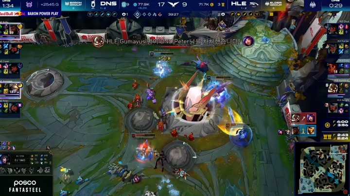 这状态太差了！Zeus次局阿萝拉狂送1-8，对位被单杀+团战迷路【球盟会】