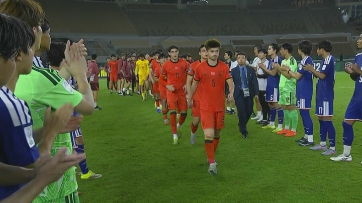 黄健翔：亚军是当前水平下的超极限成绩，队伍抓住黑马逆袭的机会