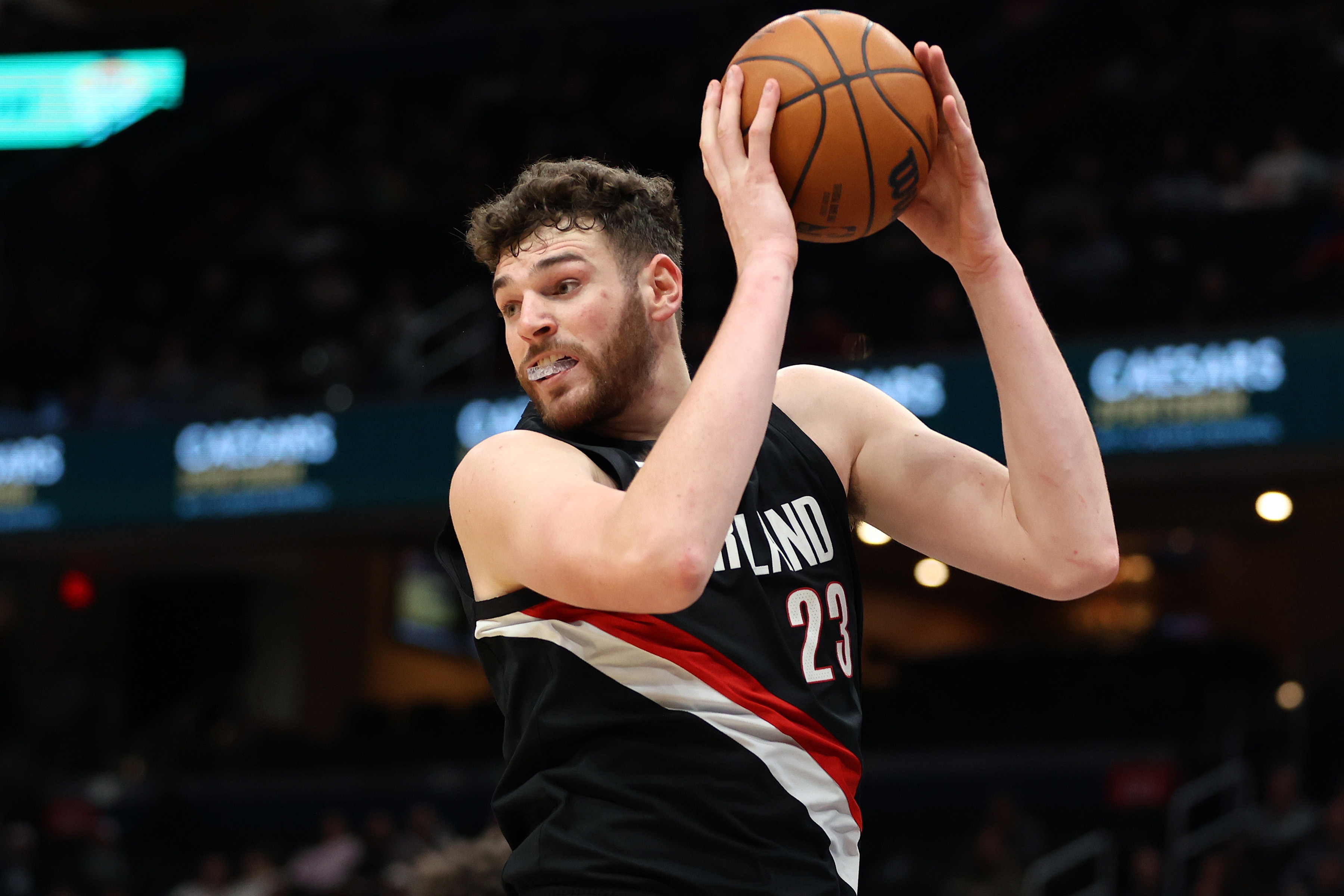 三分已平生涯纪录！克林根首节3记三分拿下11分6板2助2帽