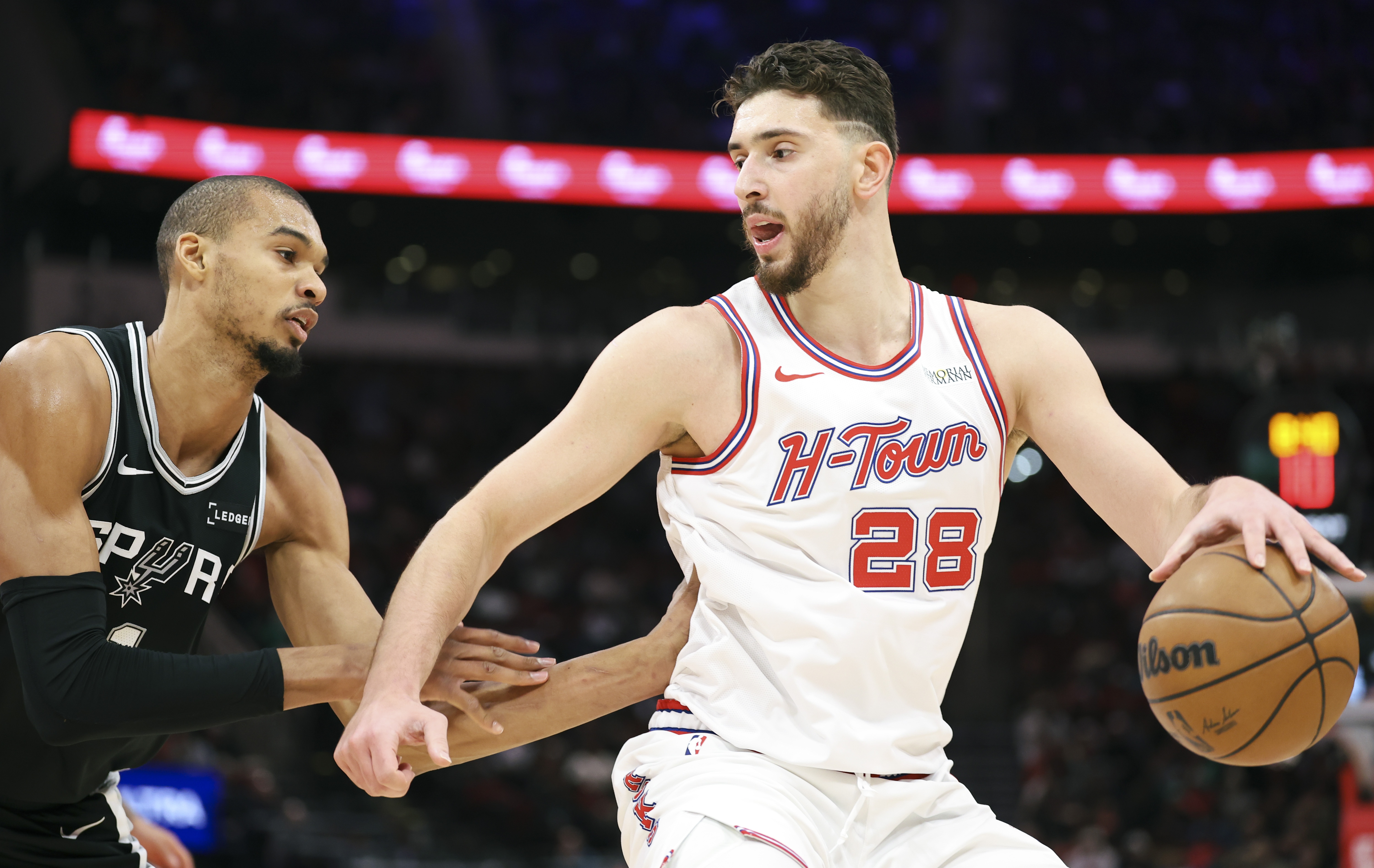 【体育资讯】离开篮下准星跌幅超20%！火箭急需欧锦赛版申京 夏天苦练咋没效果(图3)