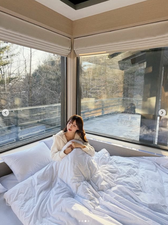 PUBG美女主持韩国国脚宋旻揆妻子郭敏善晒照：婚后更是韵味十足！