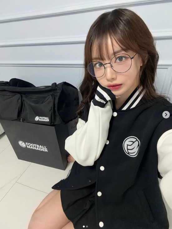 PUBG美女主持韩国国脚宋旻揆妻子郭敏善晒照：婚后更是韵味十足！