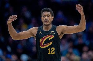 骑士、国王、公牛完成三方交易 官宣亨特离队