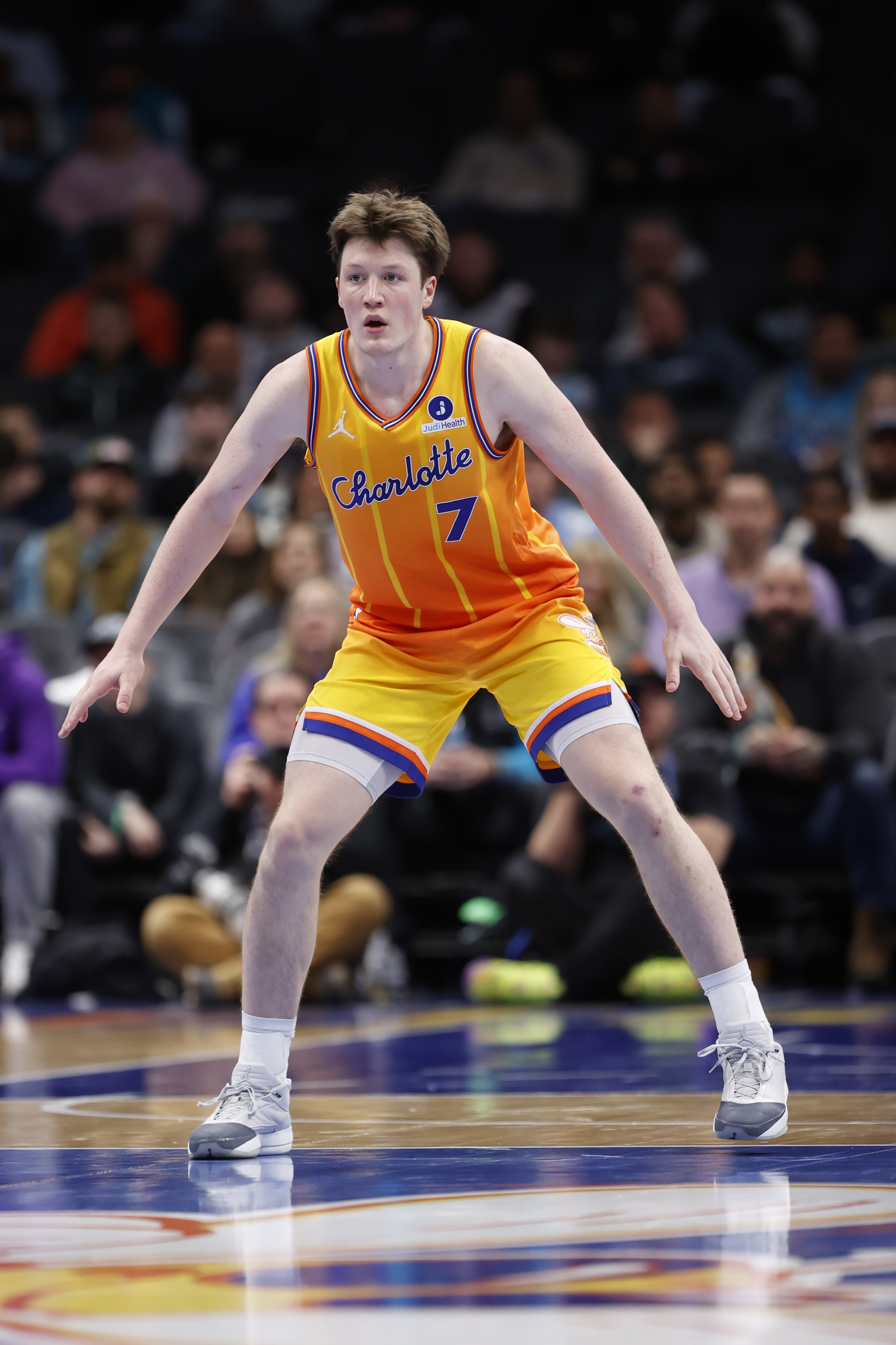 [体育深读]还差5记平新秀三分纪录！克尼佩✨尔12中7&三分6中3拿21分2助2断(图1)