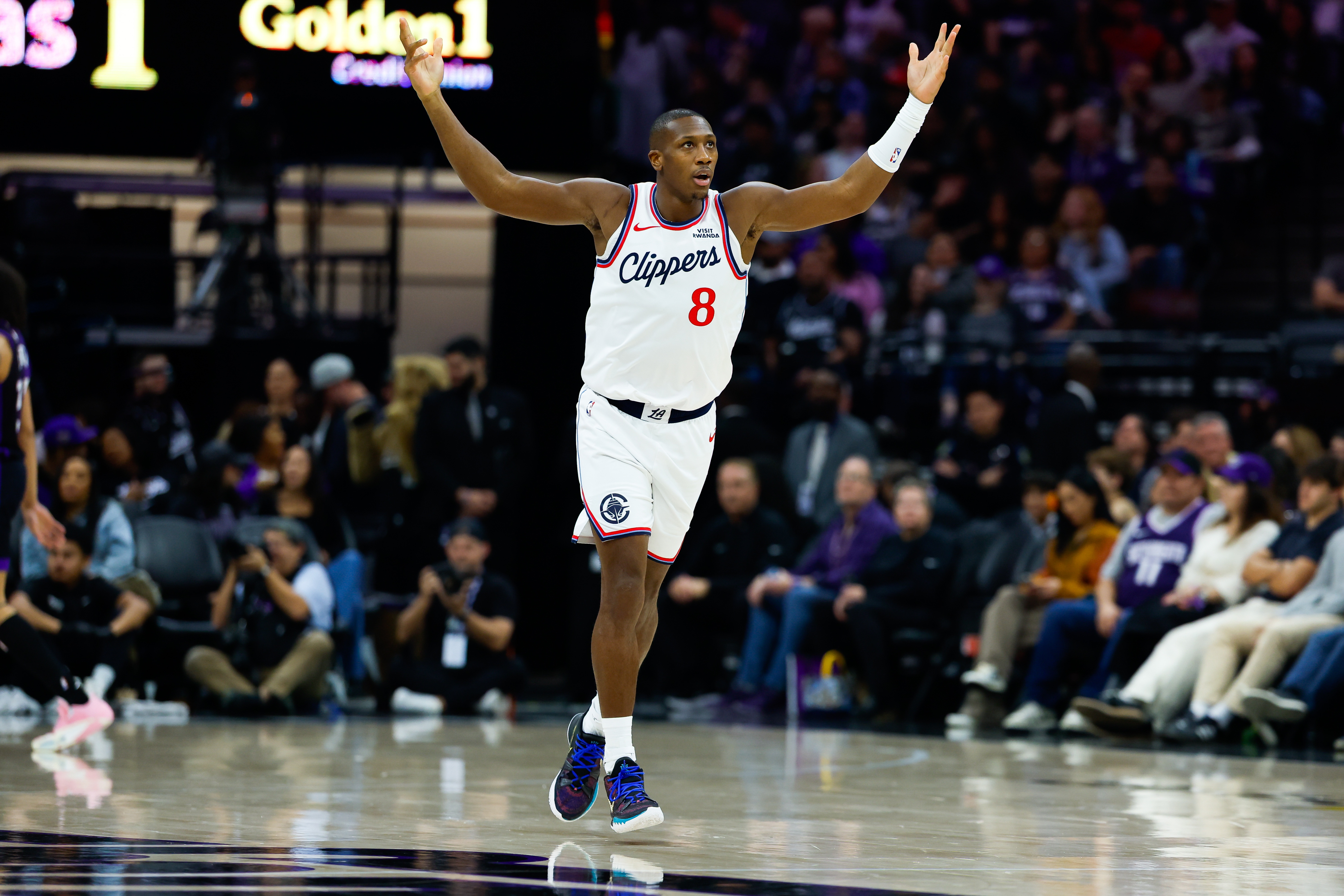 [体育资讯]10中7得16分！快船邓恩：这个联盟天才太多了 只需找准定位打好球(图1)