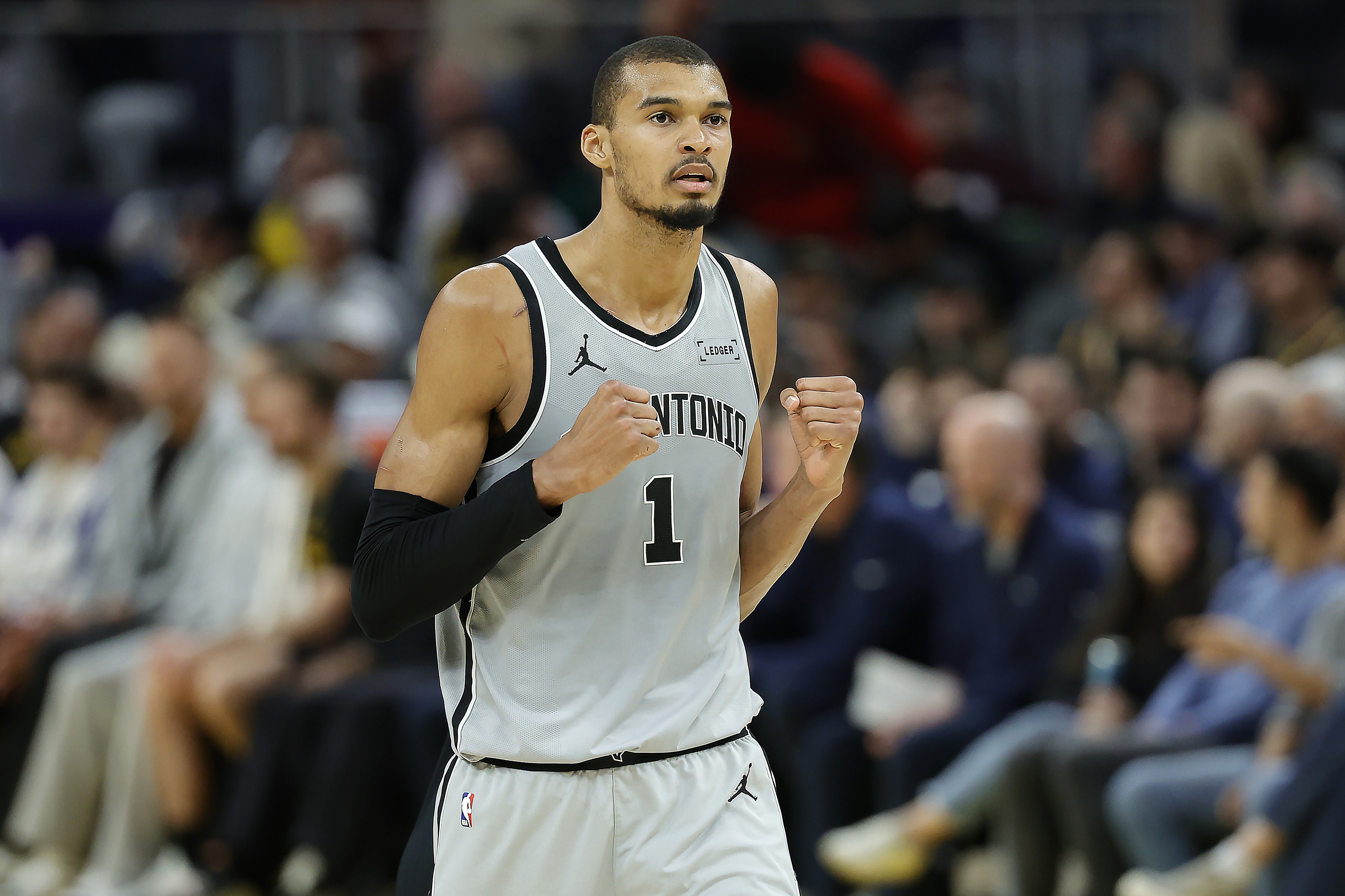 文班谈少林寺修行：身体和精神层面双重洗礼 这对我的影响很大