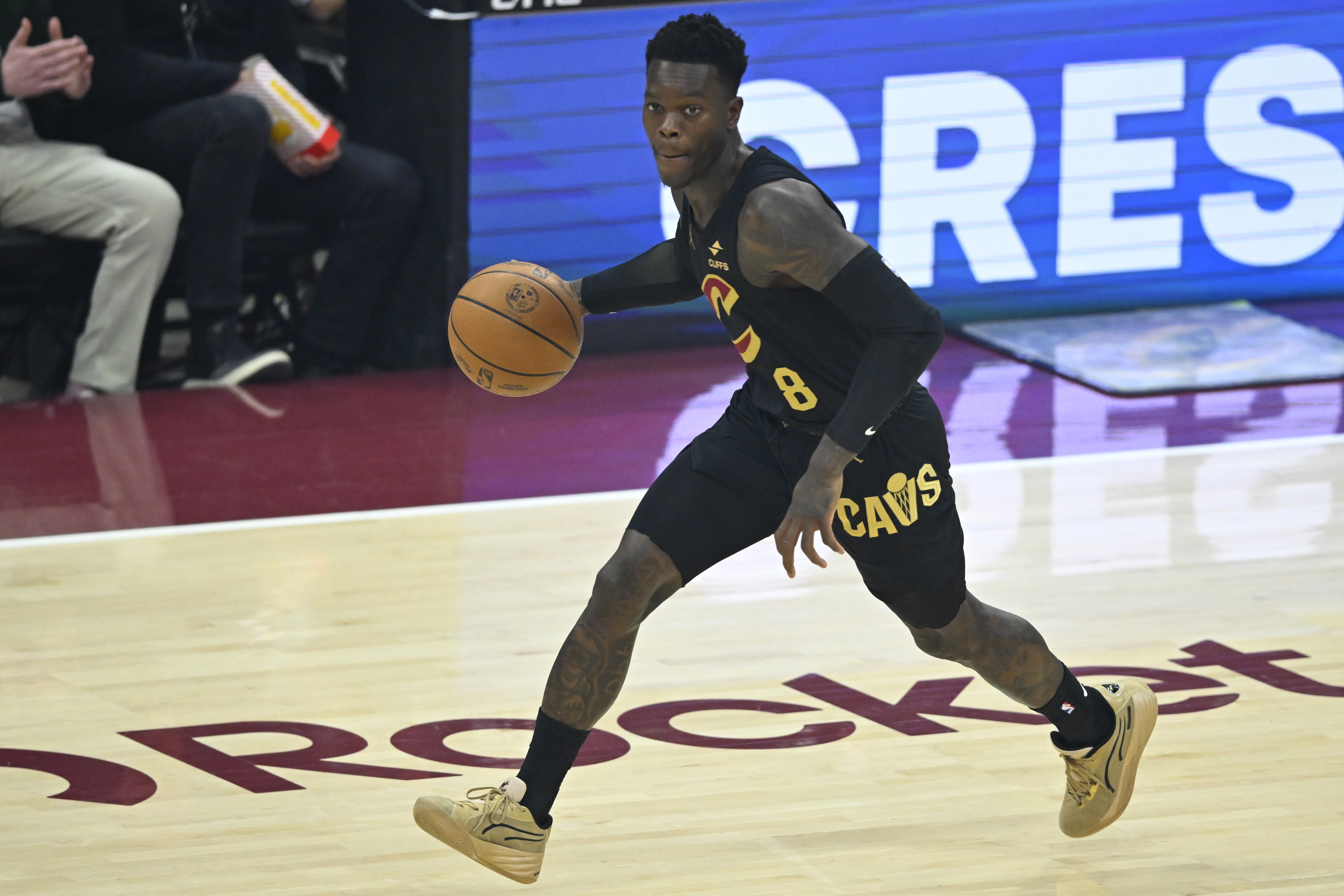 【体育资讯】骑士欢迎詹姆斯回归但薪金空间成最大阻碍!詹姆斯愿意降薪多少?(图5) 【体育资讯】骑士欢迎詹姆斯回归但薪金空间成最大阻碍!詹姆斯愿意降薪多少?(图5)