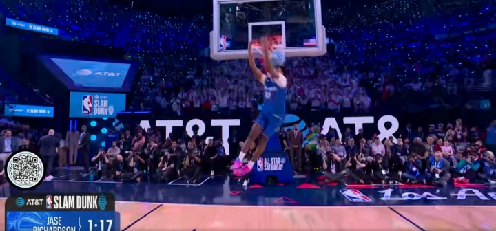 扣篮大赛预赛第2球：前扣篮王之子杰斯·理查德森 拉杆背扣45.4分