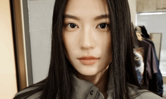 足控狂喜?《黑神话:钟馗》厨娘是四妹同款裸足