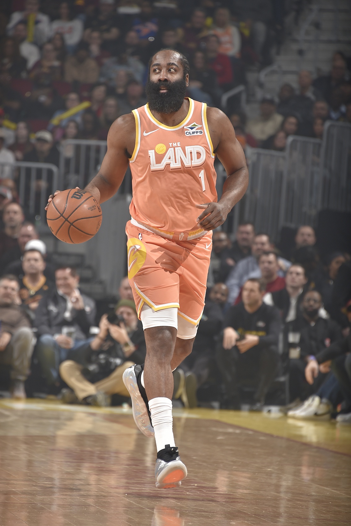 [球迷看点]哈登：我们正努力打造些特别的东西 今天对我们来说是前进的一步(图1)