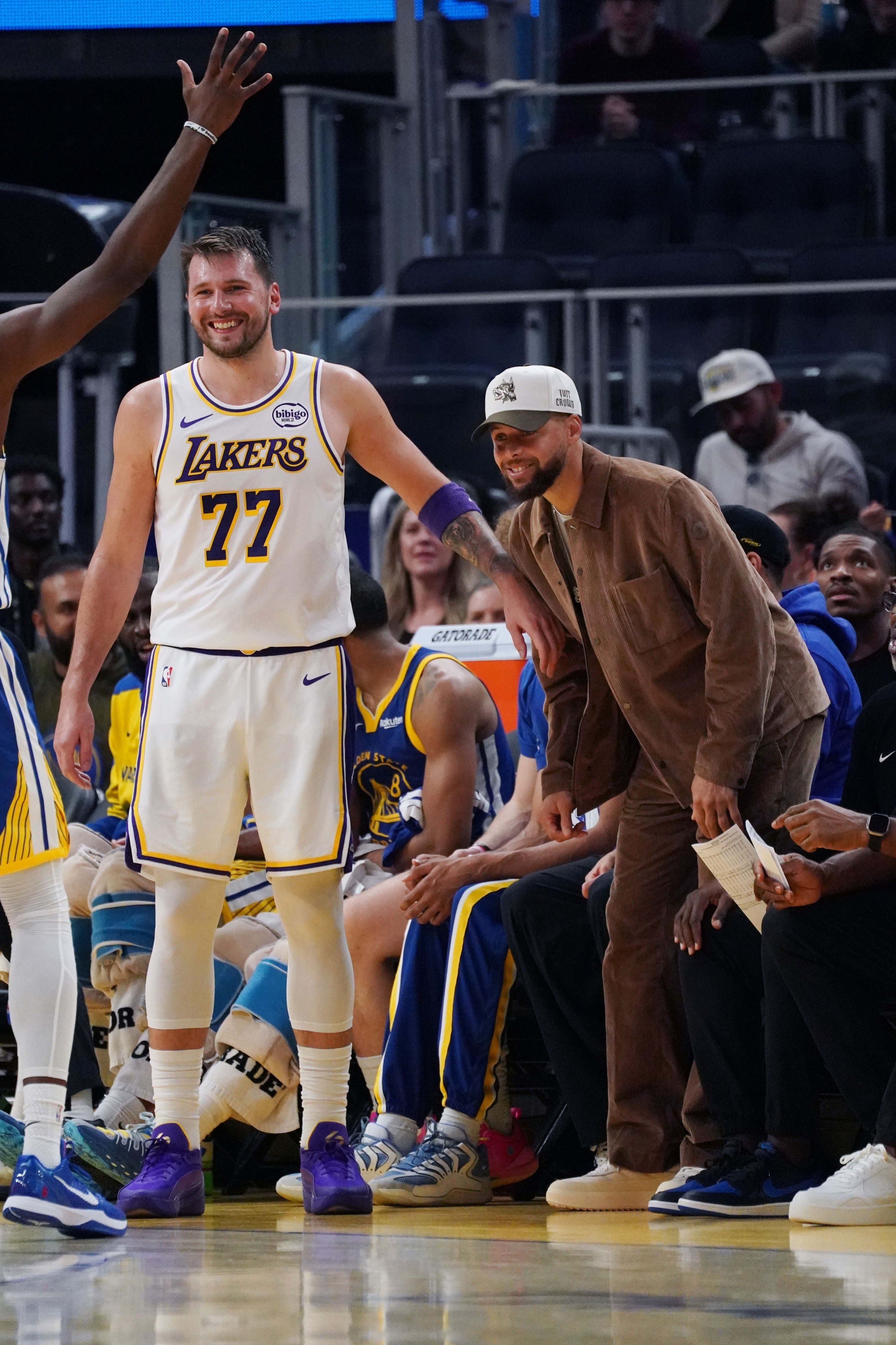 [湖人]沃西：杜库能做到东契奇做到的事情 但后者每晚让这看起来很轻松(图1)