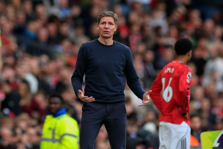 格拉斯纳：犯规明明是禁区外开始，红点判罚也许是老特拉福德buff