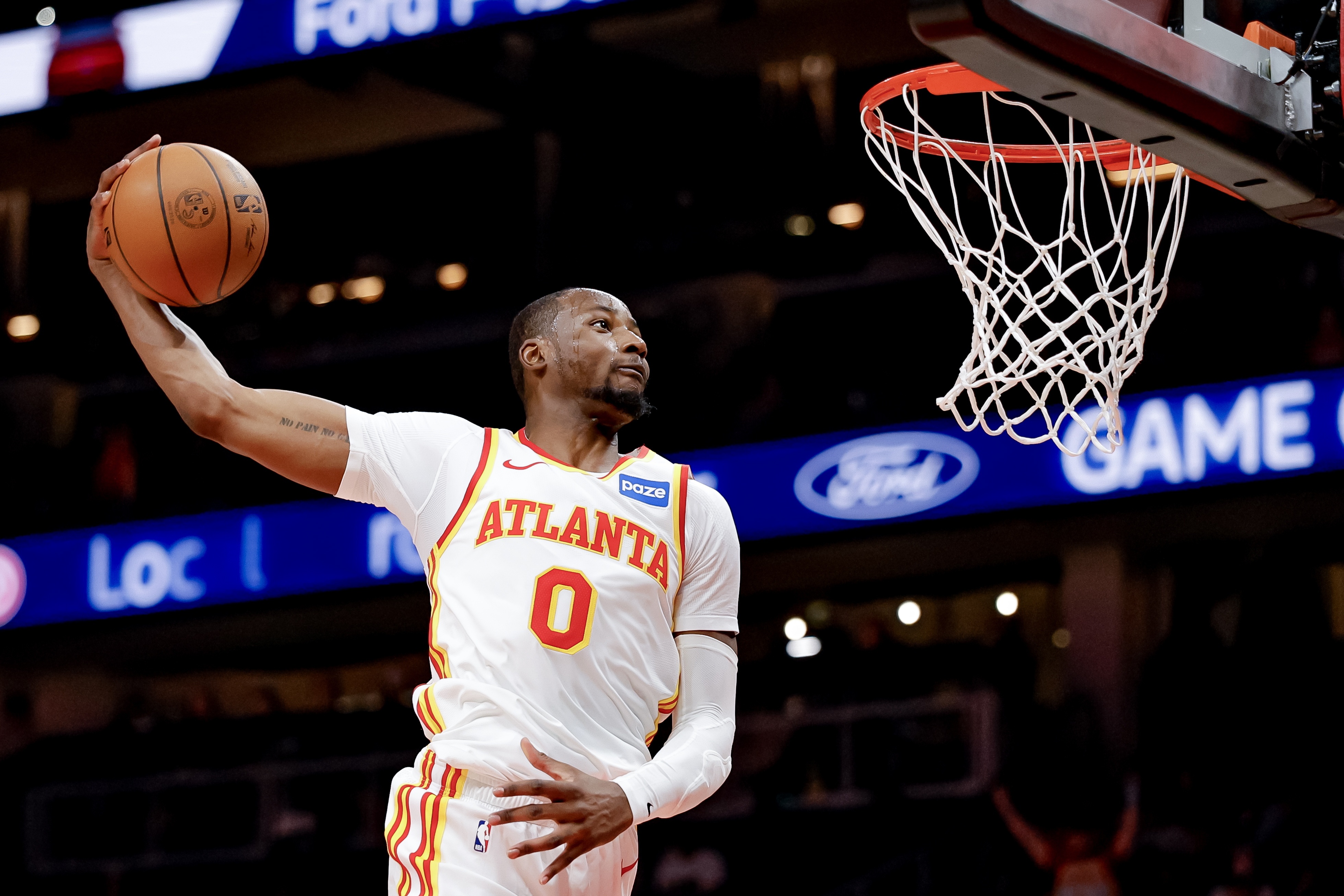 邓利维：任何时候只要有球员提出交易申请 我都会尽量满足！