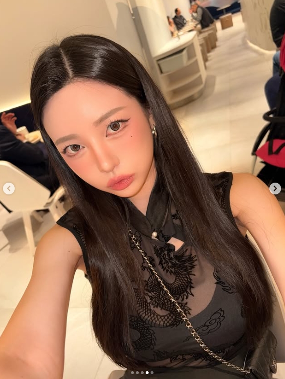 【蜗牛电竞】韩版《完蛋美女》演员晒照：朦胧美🤤🐉🍸😎