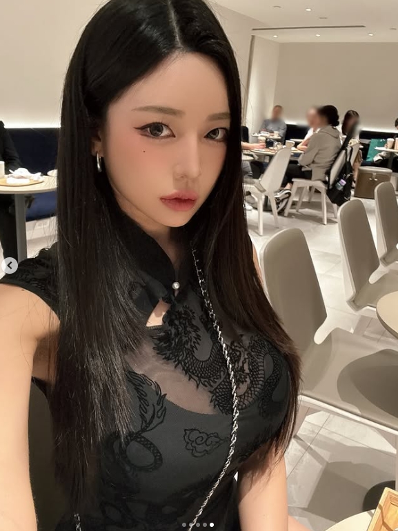 【蜗牛电竞】韩版《完蛋美女》演员晒照：朦胧美🤤🐉🍸😎