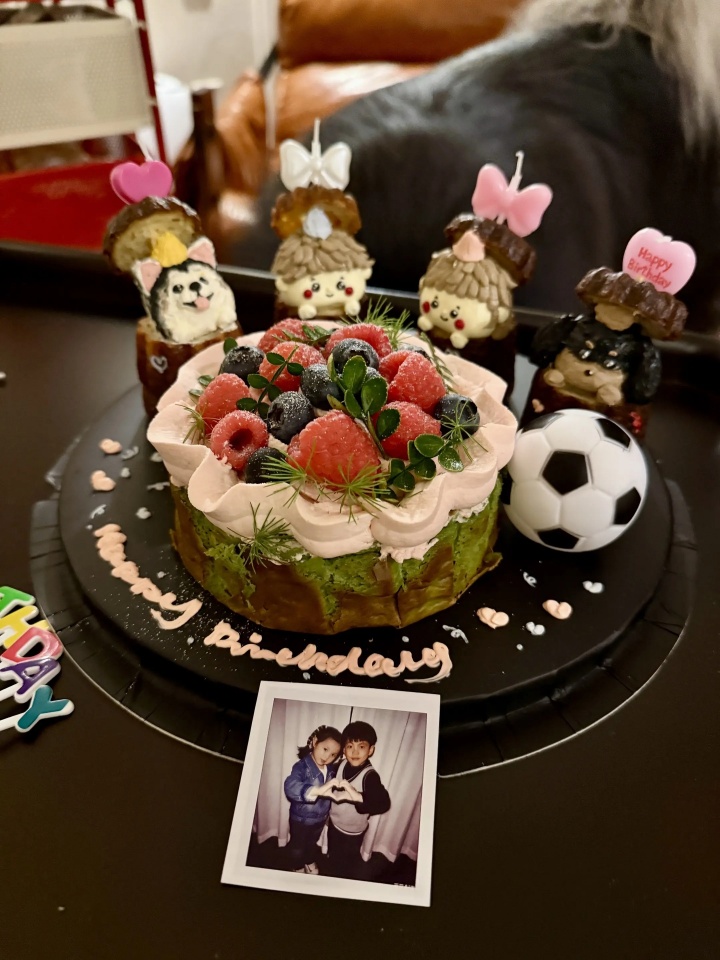 [有道理嘛?]甜蜜！李昊迎22岁生日，女友凌晨晒照发文庆生：生日快乐爱夫(图6)