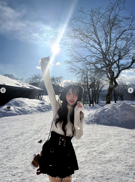 Showmaker美女粉丝晒照：让我们约定下个冬季见☃️❄️【球盟会】