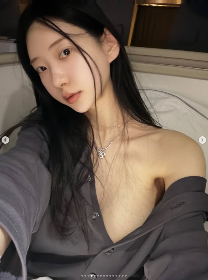 🥵这谁顶得住？《剑星》体模申才恩晒全新美照：傲人身材赏心悦目