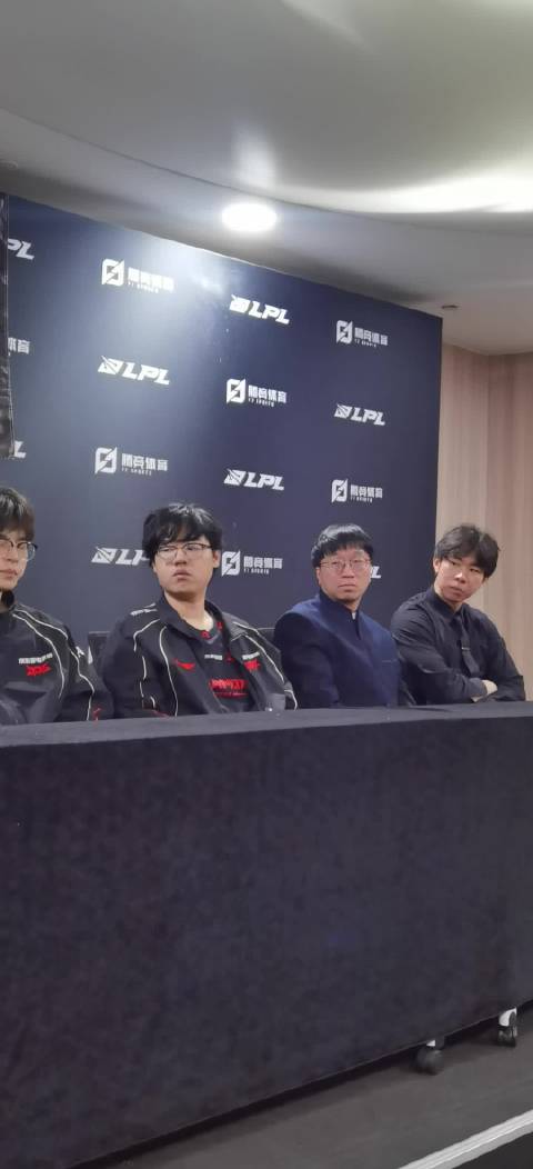 JDG赛后群访:我们的实力跟Gen.G应该是还有一些不足的地方【球盟会】