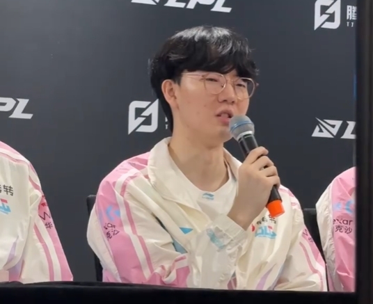 【万博电竞】Viper:去年先锋赛就五个队没什么意思,今年是很好的机会能卫冕