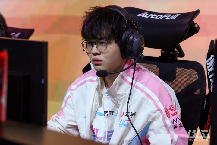 【万博电竞】Xun：“要去巴西咯~先锋赛拿个冠军回来”