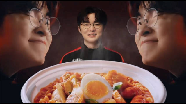 Faker与韩国食物品牌的最新视频广告：经典韩式泡面+年糕/豆腐
