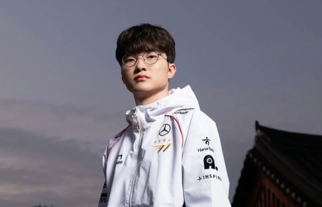 LOL联赛低迷的原因是不是因为:左右手统治了联赛,Faker统治了世界赛?