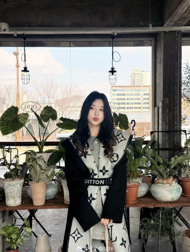 糖小幽晒照：☺️好运绵绵