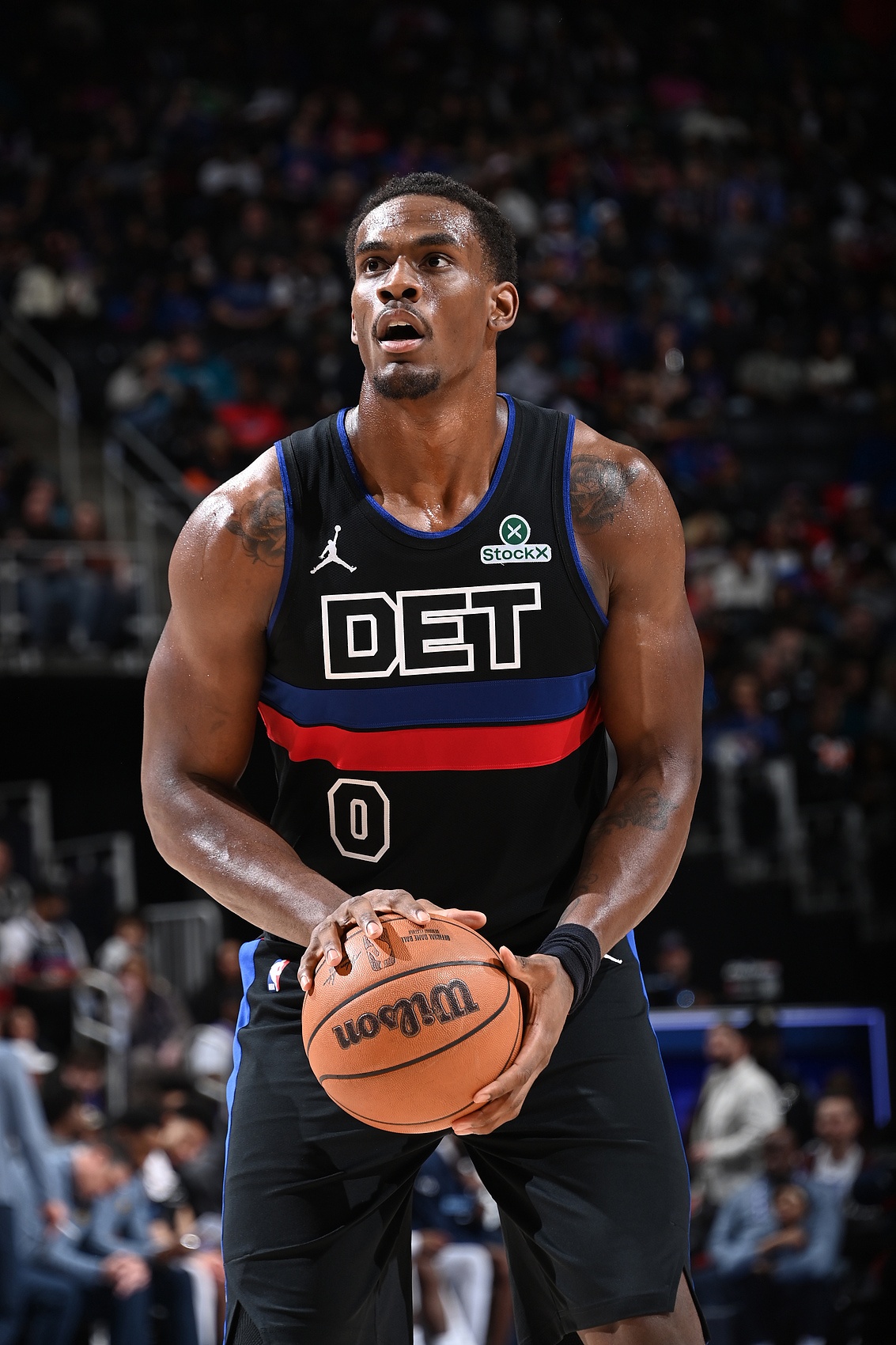 30分10板7助！杜伦：每天都在打磨技术 这是刻苦训练最好的证明