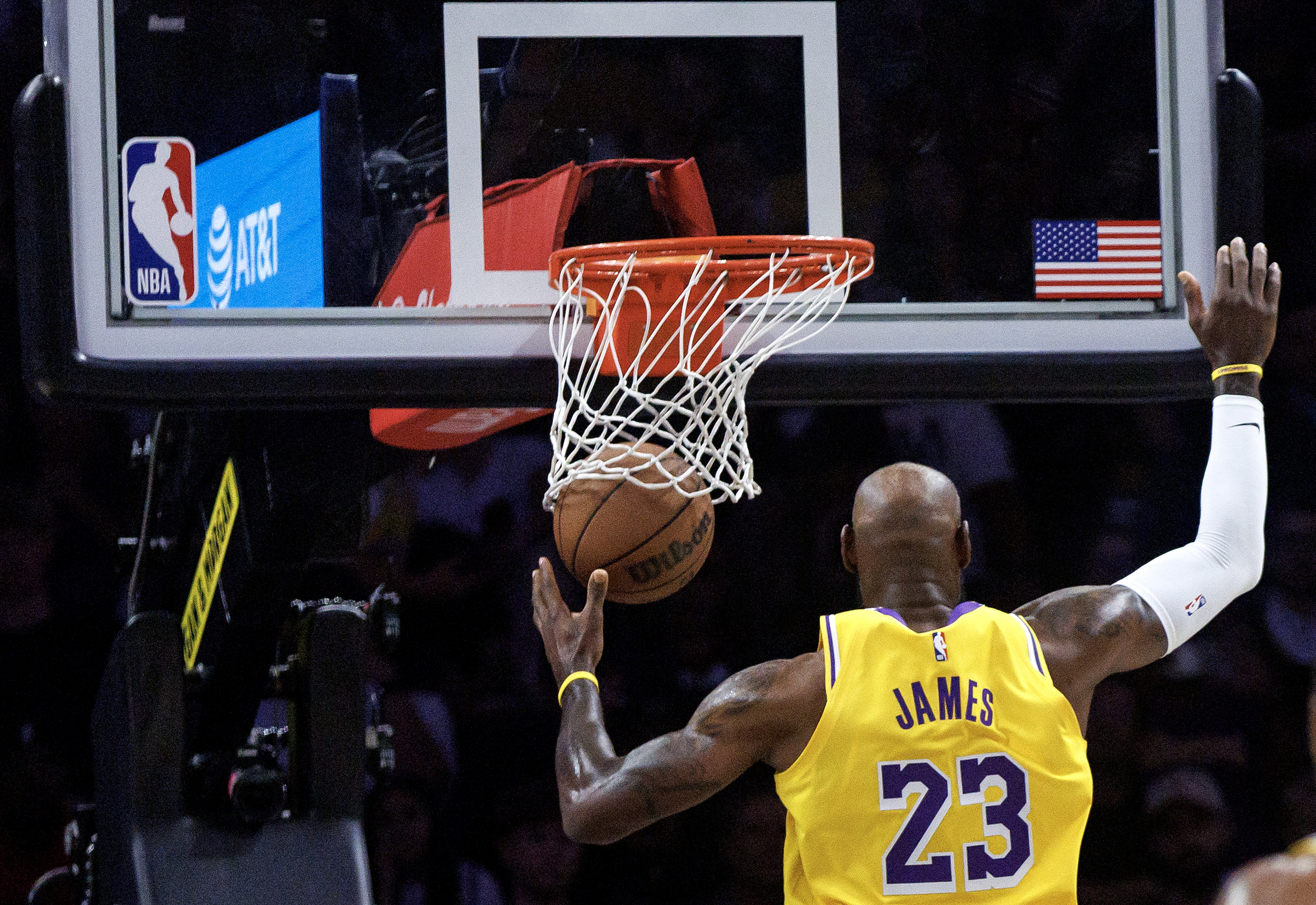 【有趣体育】没我球队更好?詹姆斯复出后 湖人战绩是5胜0负(图1) 【有趣体育】没我球队更好?詹姆斯复出后 湖人战绩是5胜0负(图1)