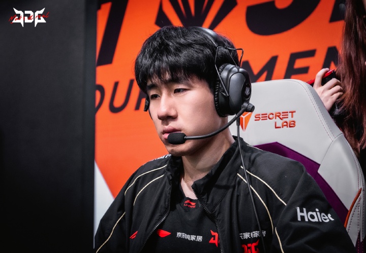 【万博电竞】第一赛段决赛重演?!JDG再战BLG 季后赛BO5中惨遭双杀