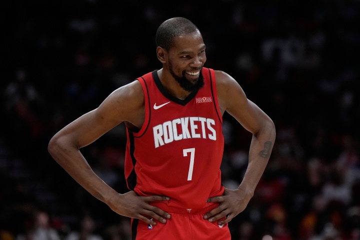 休赛期白折腾啦？火箭去年西二 引入KD等后只能争第三了！