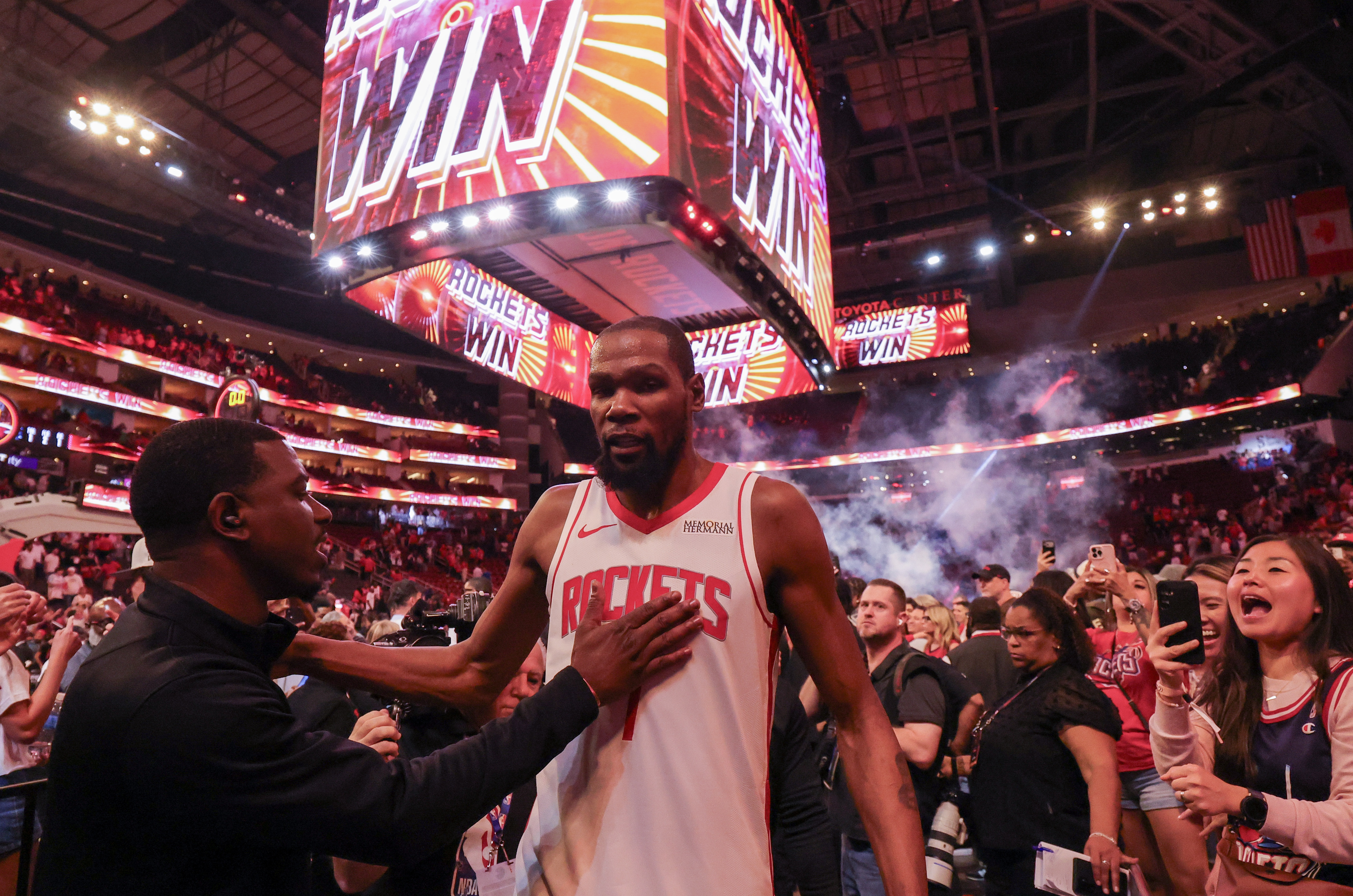 [有道理嘛?]肯扬·马丁：KD仍能场均25分 未来2、3年他就是历史前3的得分手(图1)