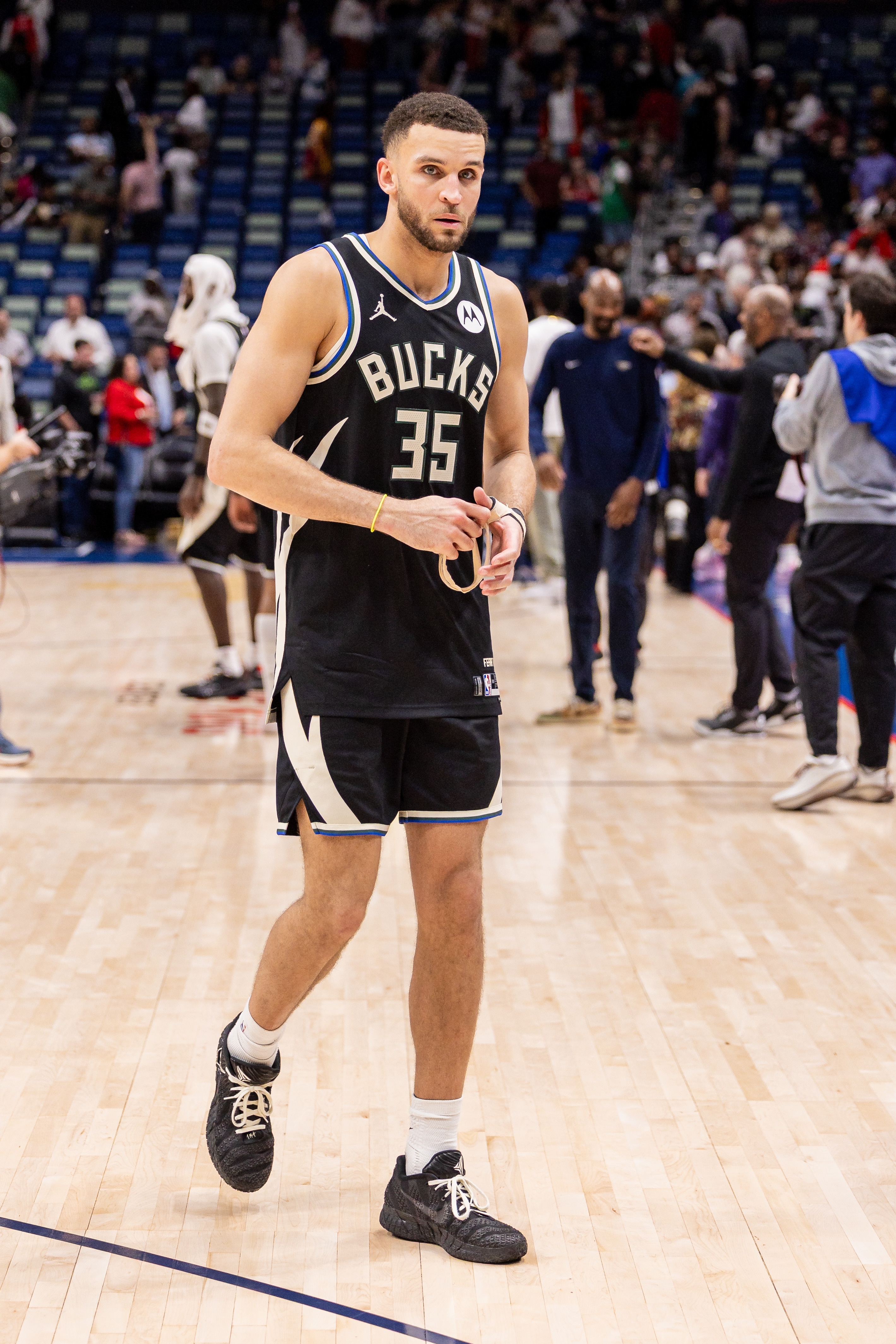 [值得一看]Scotto：雄鹿裁小火车是为给场均4.7分的皮特·南斯转正腾名额(图1)