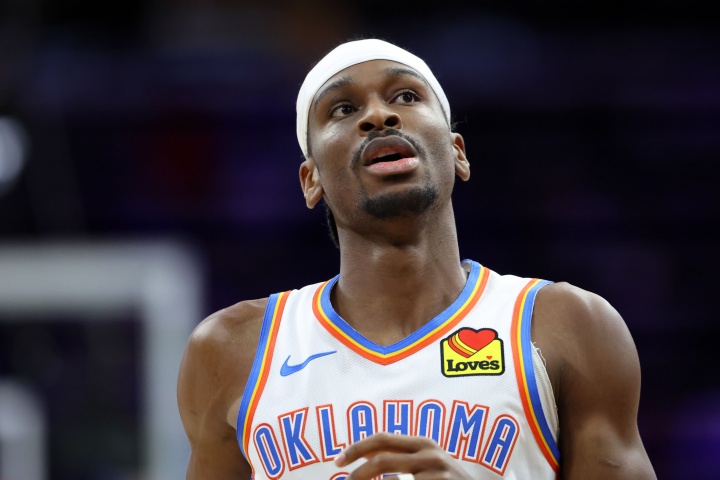 失误有点多！亚历山大半场8中4拿到11分2助 有4失误