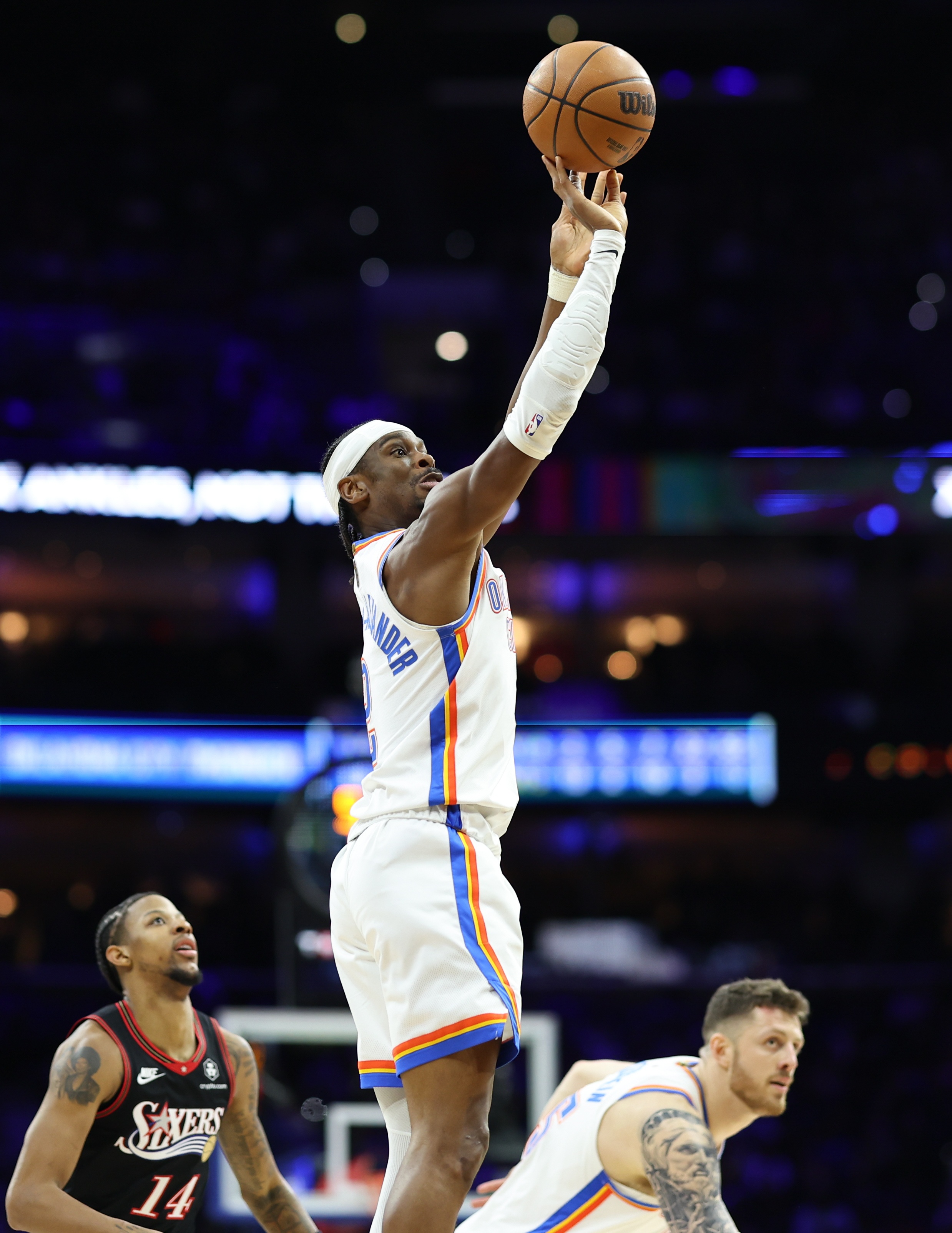 赛季第21次三节打卡！亚历山大出战29分钟轻松砍下22分5板5助