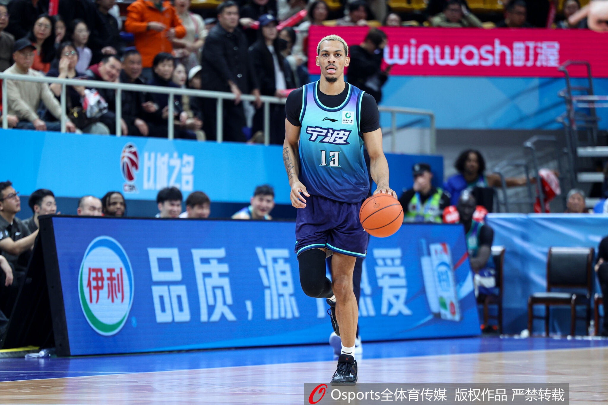 因逆天炸队被当场裁掉！CBA官网：宁波男篮已取消贝兹利的注册