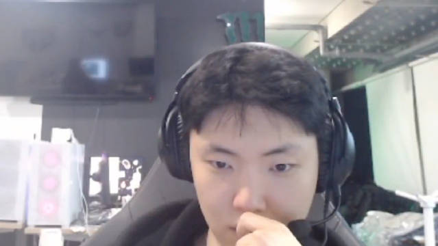 Chovy:冠军肯定要想办法都拿到啊,没有说哪个冠军不重要【球盟会】