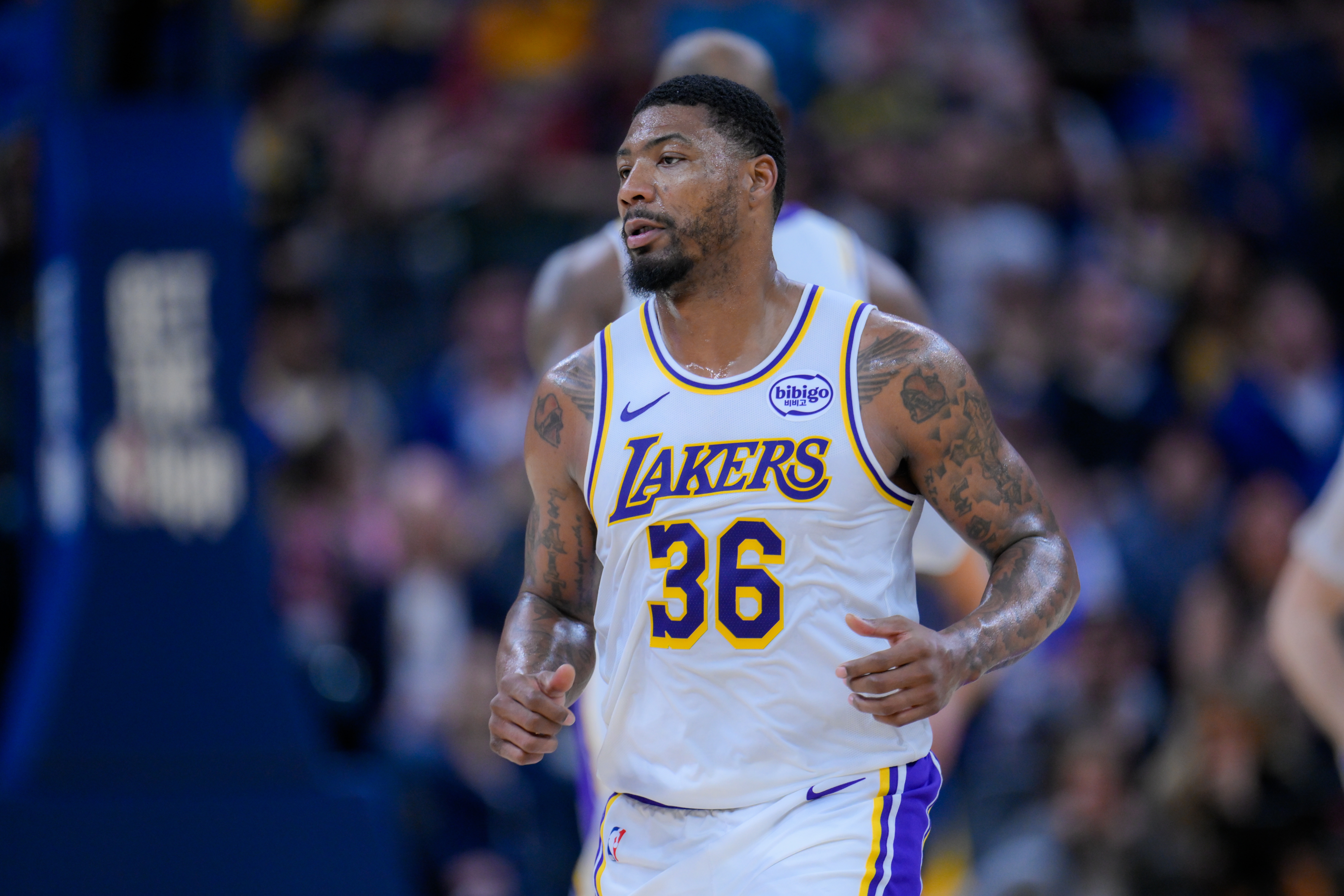 雷迪克：斯玛特和克莱伯打出了了不起的回合 是我们努力的缩影