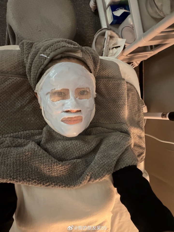 JackeyLove女友五五更博晒照:上海日记