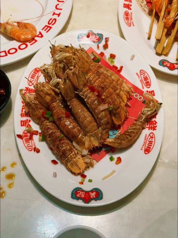 对自己差点把！iG发布日常饮食全是海鲜：五大只依旧没有亏待自己