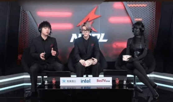 【QY球友会】穿衣不自由！永劫无间女解说被批裙子太短，全身涂黑上镜回击🤣