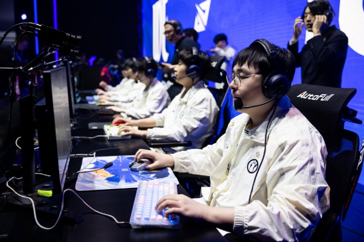 iG苦吞第二赛段首败，目前LPL登峰组仅BLG保持全胜战绩