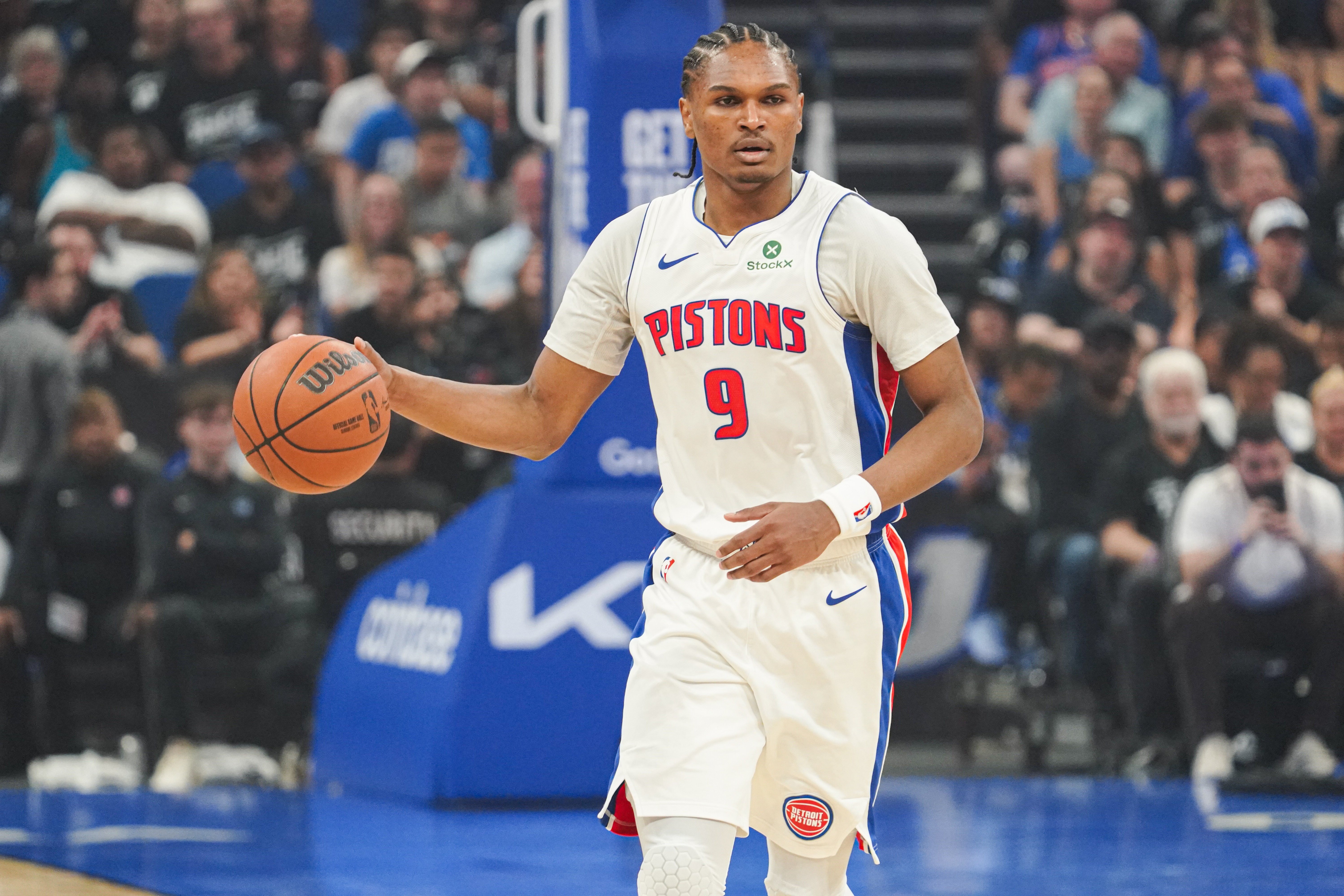  美记：活塞必须把奥萨尔撤出首发&上许尔特 虽削防守但能拉开空间