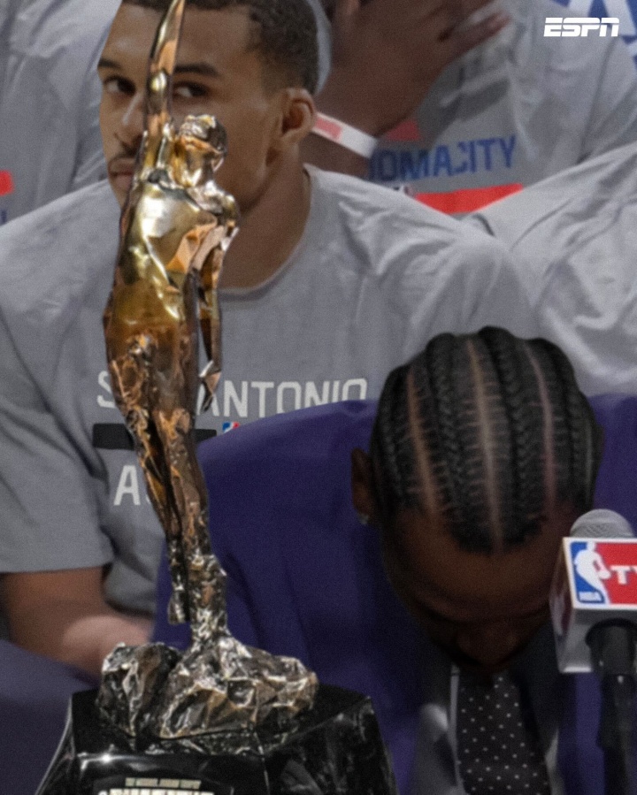 威少名场面！文班：SGA你拿常规赛MVP？那西决MVP我可拿走了