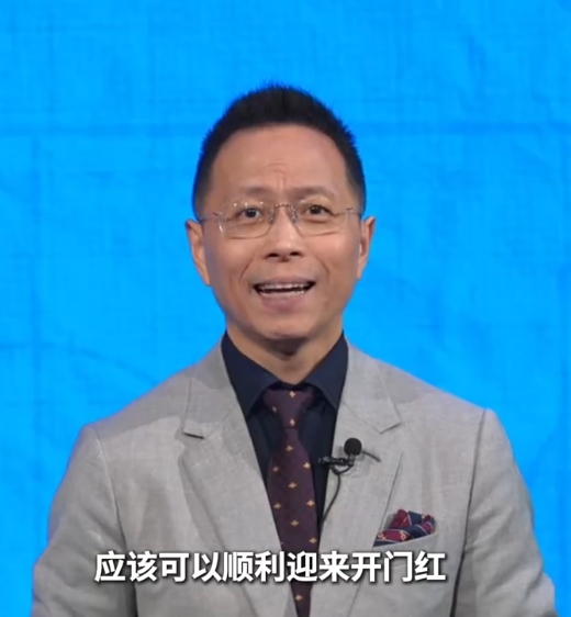 詹俊：葡萄牙应该可以顺利迎开门红 中锋位置不一定有破门的机会
