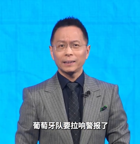 詹俊：马丁内斯真有可能让C罗当替补，先让拉莫斯消耗对方防线